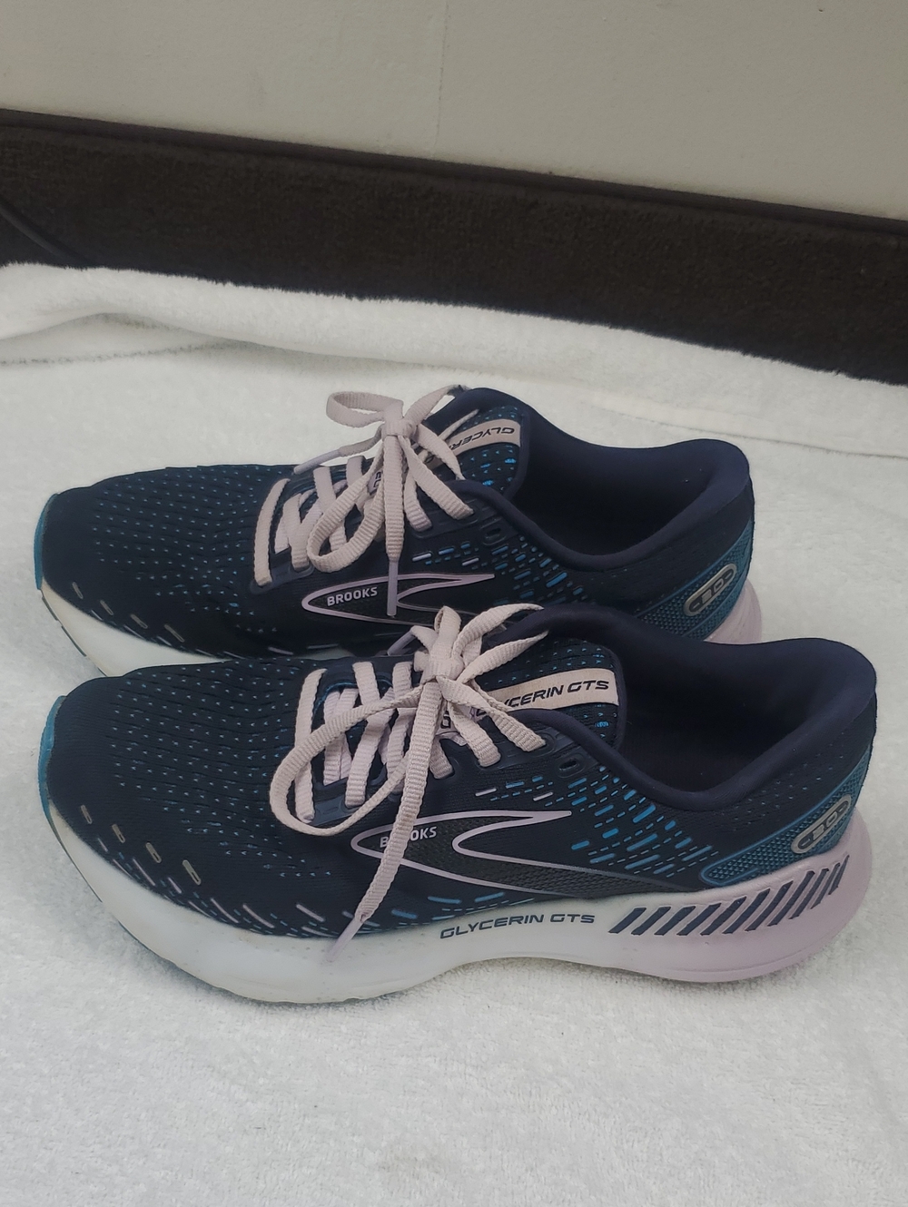 Brooks Glycerin GTS 20 Womans Running Shoes 7.5